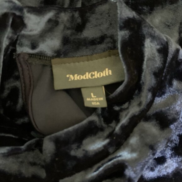 ModCloth Navy Blue Crushed Velvet Sleeveless Mock Neck Party Dress Large - Picture 3 of 4